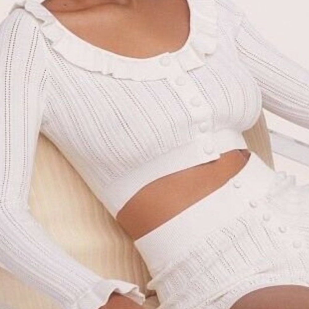 White Ruffled Knit Crop Top - Picture 3 of 7